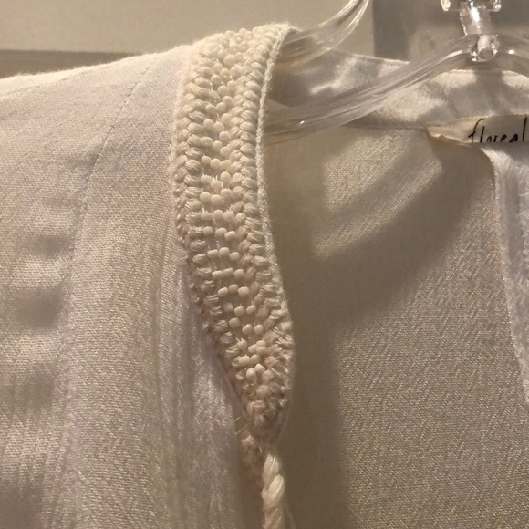 Blouse - Picture 2 of 4